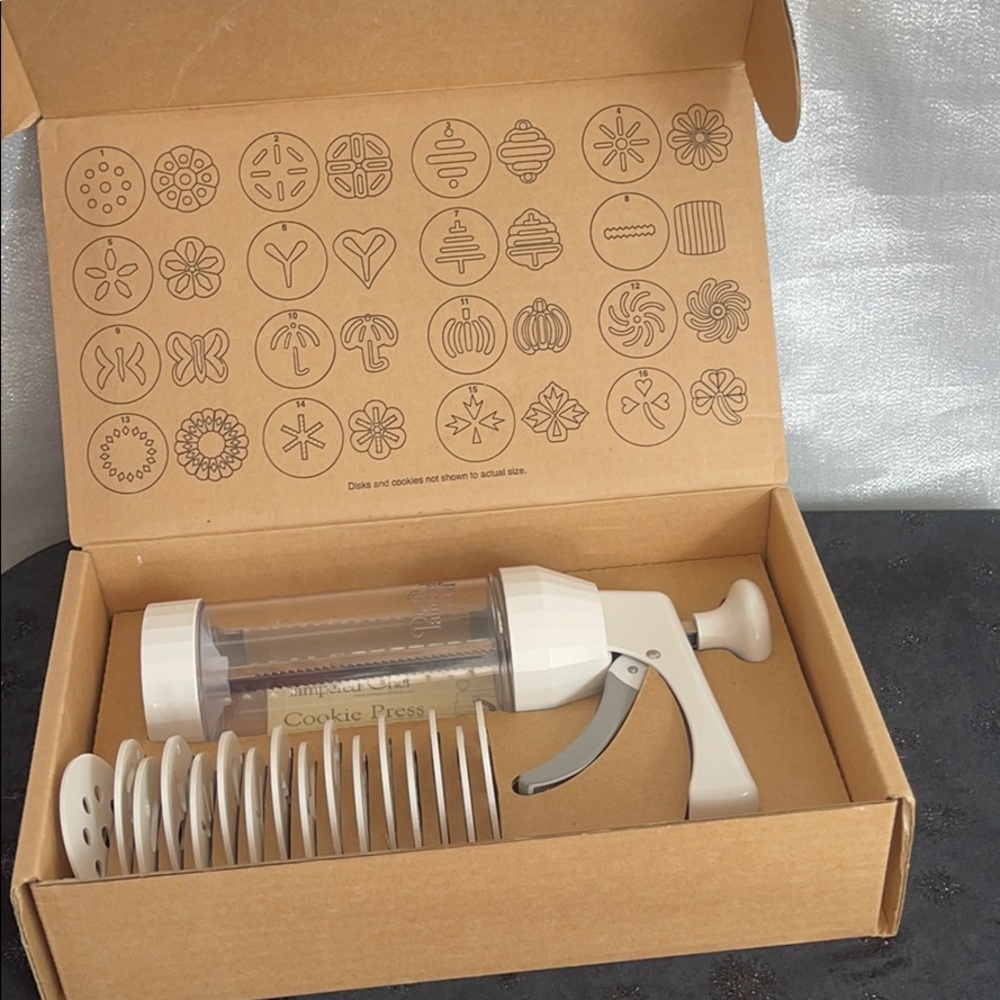 Pampered chef Cookie Press #1525 in box - Picture 4 of 9